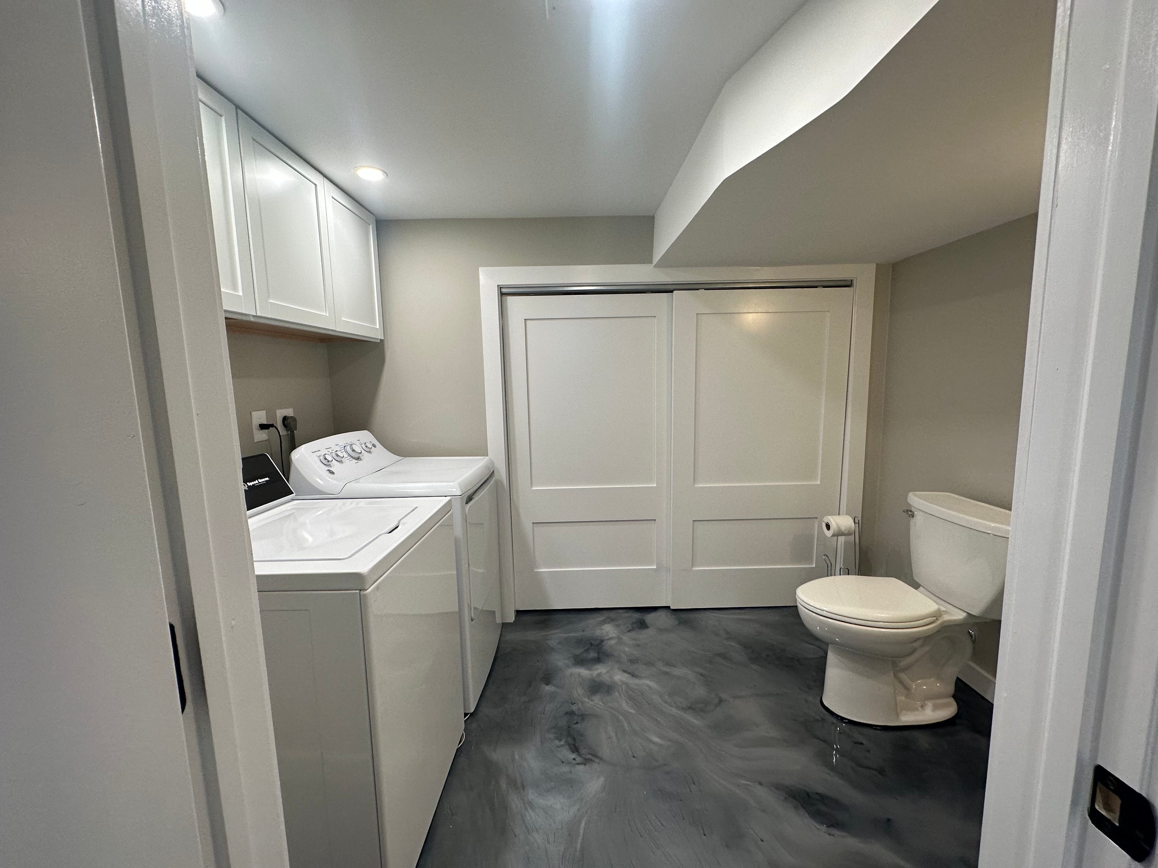 Metallic Swirl — Laundry Room